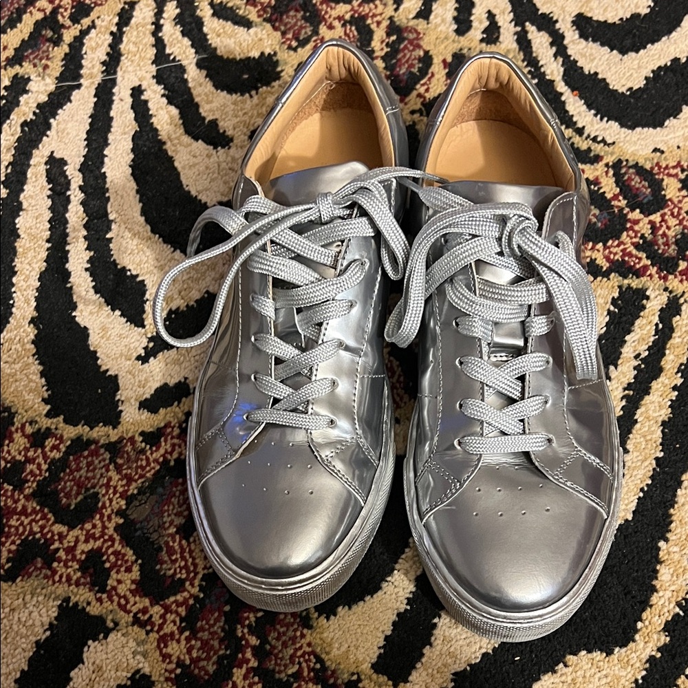 GREATS Metallic Silver Leather Sneakers – Women’s Size 8